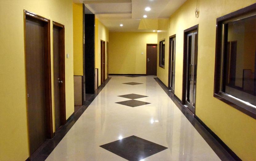 Hotel Varenya Inn Yavatmāl Zewnętrze zdjęcie